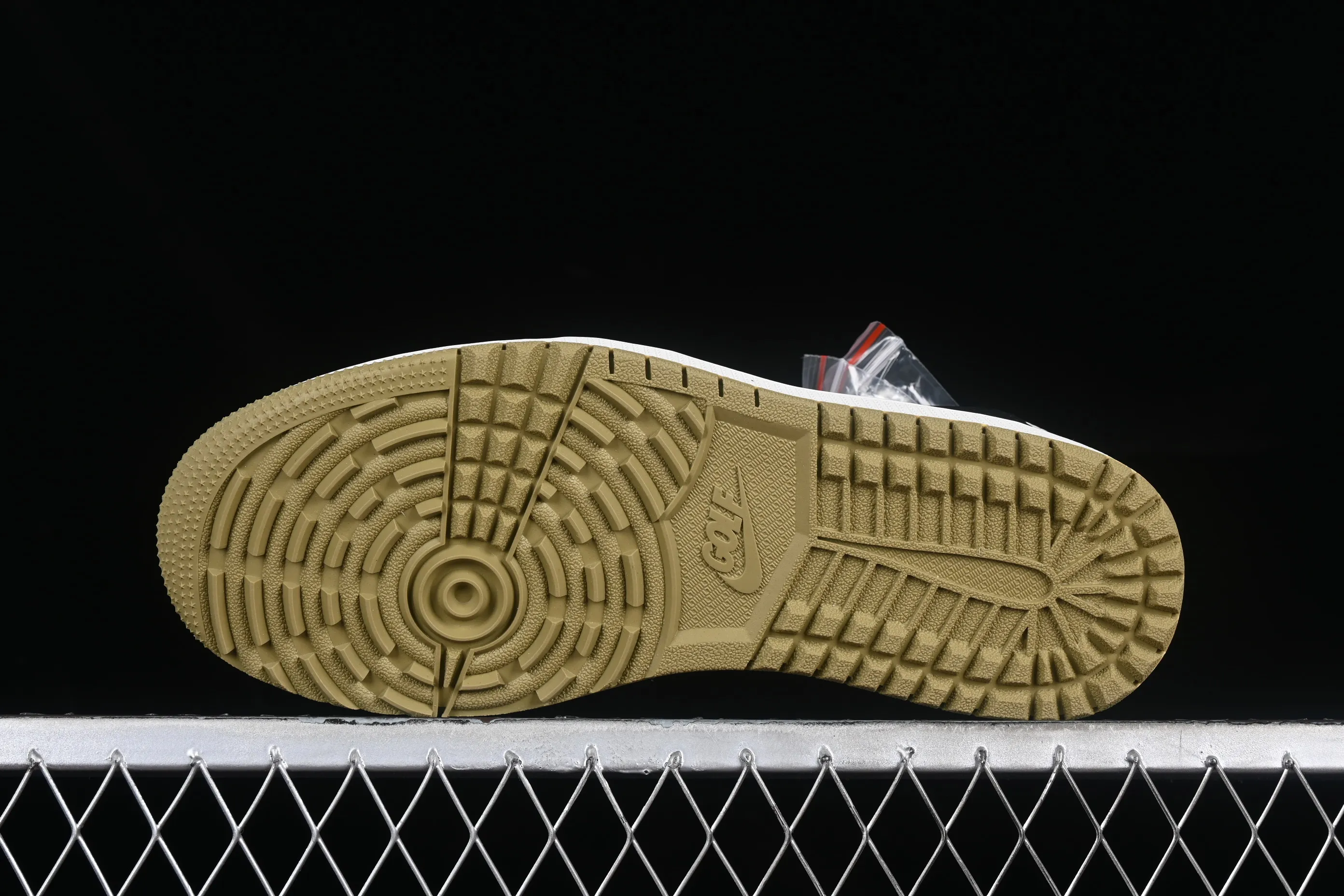 All categories Air Jordan Jordan series basketball shoes Air Jordan 1 Low B1 special price Travis Scott x Air Jordan 1 Low OG AJ1 Joe 1 undercut low FZ3124-200